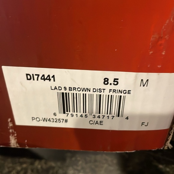 Dingo fringed cowgirl boots. gorgeous boots that have never been worn size 8.5 - Picture 2 of 13